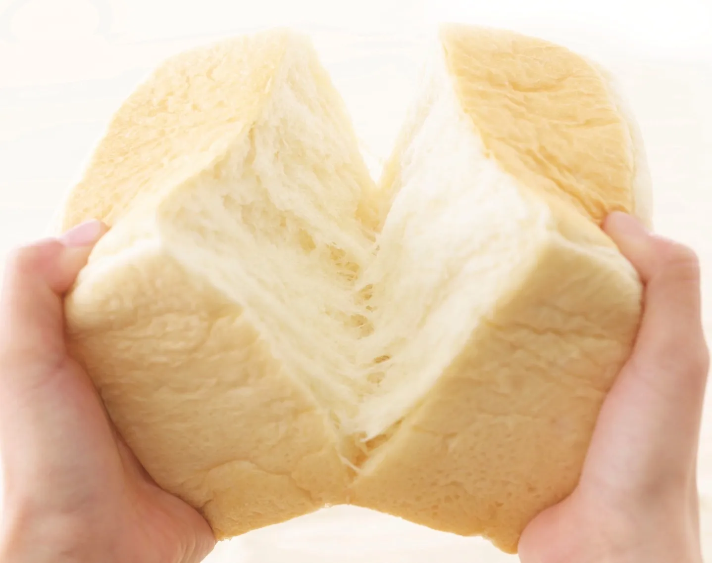 クリーミー生食パン【1斤】440円(税込)