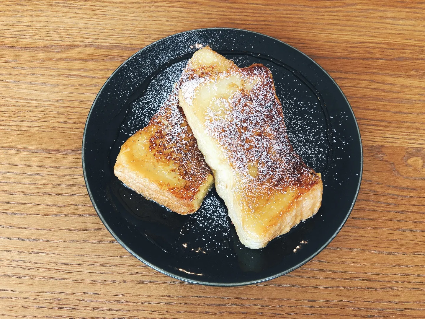 クリーミー生食パンで作るフレンチトーストも人気メニューです！